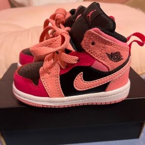 AIR JORDAN 1 MID TD 'CORAL CHALK'